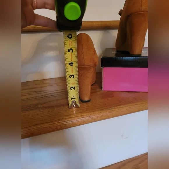 NEW Rust Faux Suede Mary Jane Wedges - Picture 3 of 6